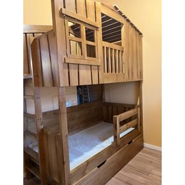 Двухъярусная кровать из массива Балтия с прямой лестницей 90х180 дуб, КОД:MSK018, images №1, magsale.ru