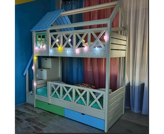 Двухъярусная кровать-домик из массива Холидей, КОД:MS8892, images №2, magsale.ru