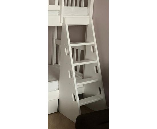 Лестница из массива сосны Масандра, КОД:MSP103, images №1, magsale.ru